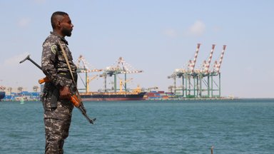 Йеменские хуситы вновь атаковали суда в Красном море