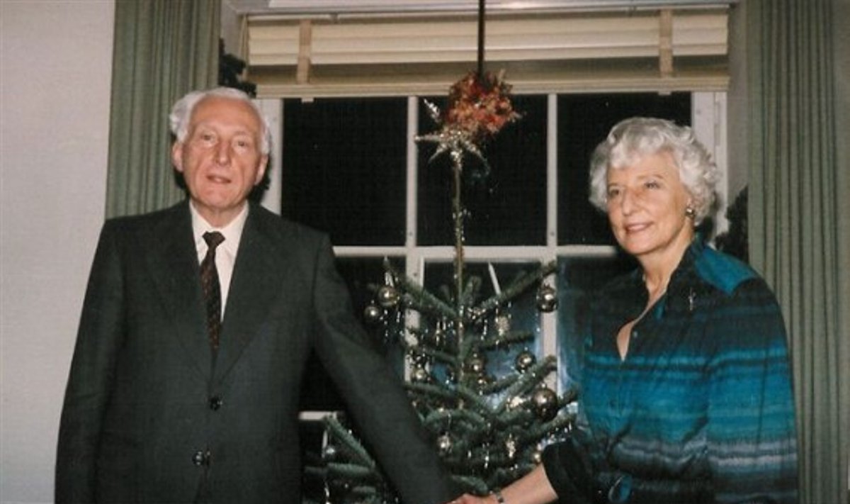 Irena Aldona Augevičiūtė-Kaestli su savo broliu medicinos daktaru Kostu Augevičium Šveicarijoje 1969 m. 