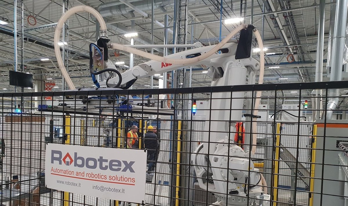  ABB ir Robotex robotas. SBA foto
