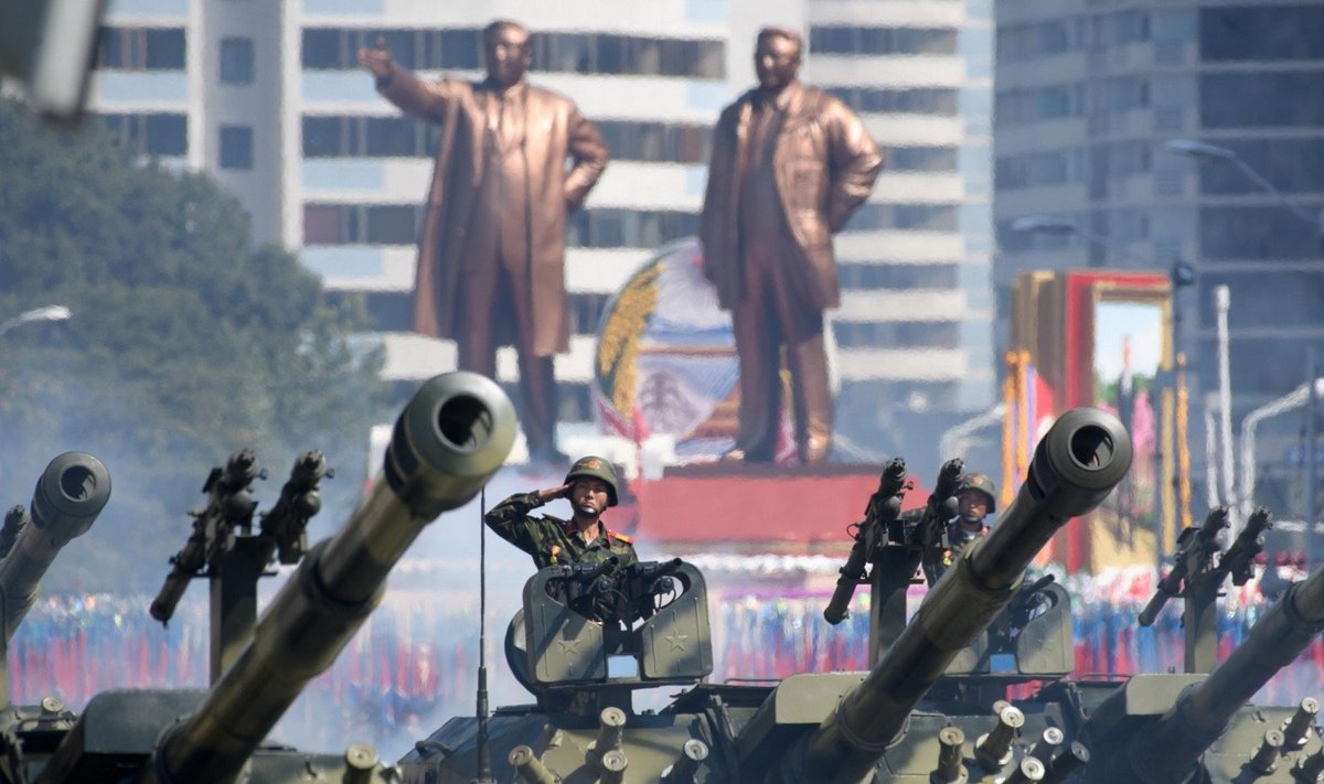 Paradas Šiaurės Korėjoje – be galingiausių raketų 