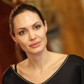 A.Jolie – apie seksualinę prievartą