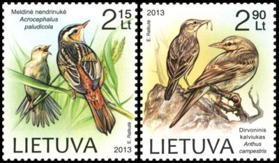 Pašto ženklai su saugomų rūšių paukščiais/  Lietuvos pašto nuotr.