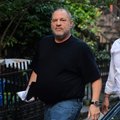 Lytiniu priekabiavimu įtariamas JAV kino prodiuseris H. Weinsteinas atleistas iš savo bendrovės