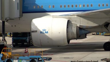 Amsterdamo oro uoste žuvo į veikiantį lėktuvo variklį įtrauktas žmogus: policija apklausė svarbius liudytojus