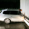 Girtas vairuotojas Vilniuje rėžėsi į vilkiką