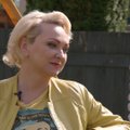 Kadrai iš pirmojo serialo „Moterys meluoja geriau“ sezono: I. Norkutę atpažinti sunku