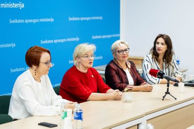 Sigita Glaveckaitė, Danguolė Jankauskienė, Olivija Dobilienė, Laura Dabulytė