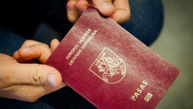 It makes no sense for emigrants in UK to give up their Lithuanian passports - Grybauskaitė