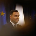 Lenkijos lyderis spaudžia NATO dėl nuolatinių pajėgų dislokavimo rytuose