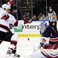 „Devils“ su D. Zubrumi prarado viltis patekti į NHL atkrintamąsias varžybas