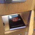 Распространивший книгу Red Dalia в Европарламенте мальтиец уволен