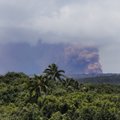 Havajus supurčius galingam žemės drebėjimui kilo naujų ugnikalnio išsiveržimų