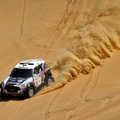 „Abu Dhabi Desert Challenge“ lenktynių trečiame etape lietuviai net nepajudėjo iš serviso zonos