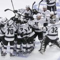 Dramą po pratęsimo Čikagoje laimėję „Kings“ kovos dėl NHL sosto