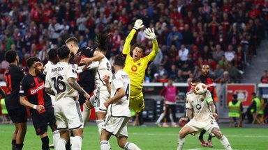 „Bayer“ stebuklai tęsiasi: išgelbėjo ir seriją be pralaimėjimų, ir vietą UEFA Europos lygos finale