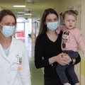 Gydytojai išpildė mergaitės svajonę vaikščioti