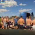 Šešiaviečiame automobilyje Estijoje – 29 keleiviai. Važiavo maudytis