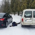 Gaudynės mažame miestelyje: „VW Caddy“ vairuotojui pabėgti nepavyko