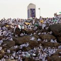 Hadžo apeigoms musulmonai susirinko ant Arafato kalno ir jo apylinkėse