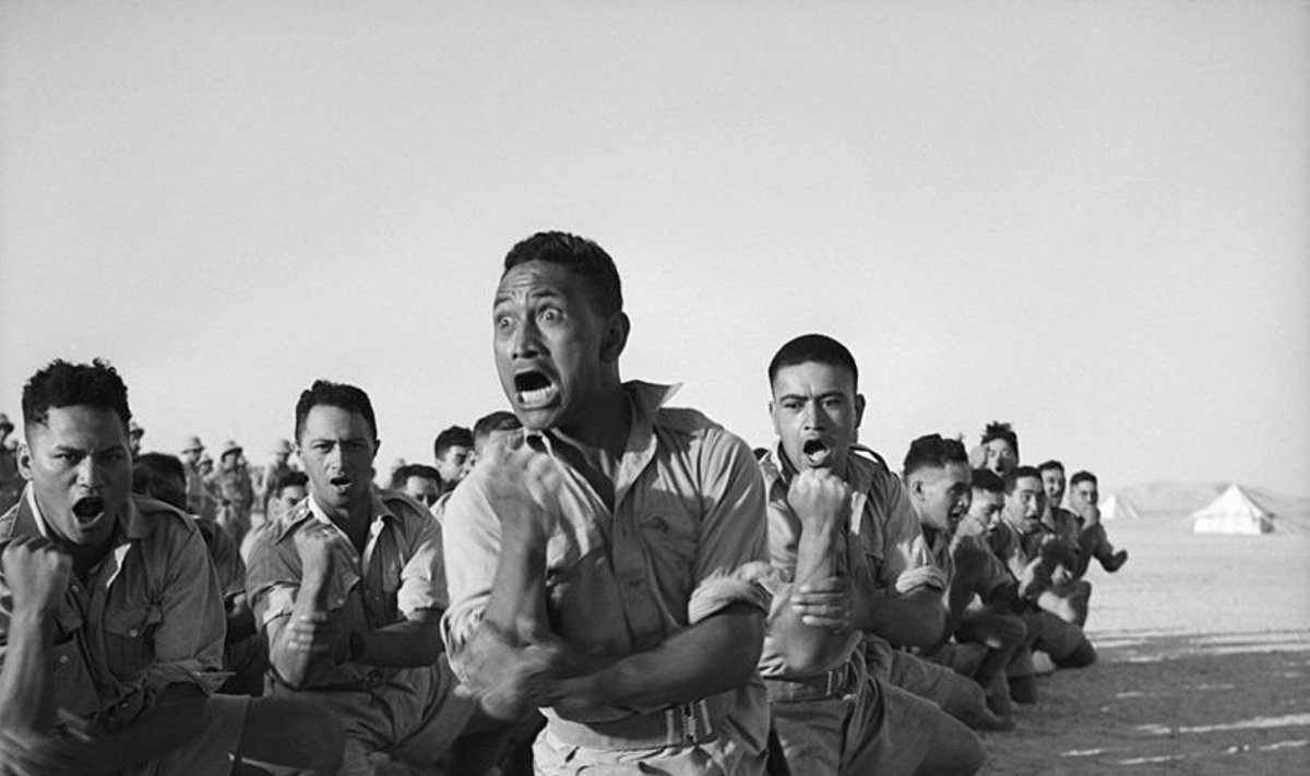 Maorių kariai Šiaurės Afrikoje 1941-aisiais. Iš 4-rių artimiausių fotografijoje matomų karių tik vienas išgyveno II-ą pasaulinį Karą 