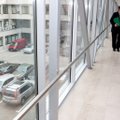 Seimo kanceliarija parduoda 16 automobilių