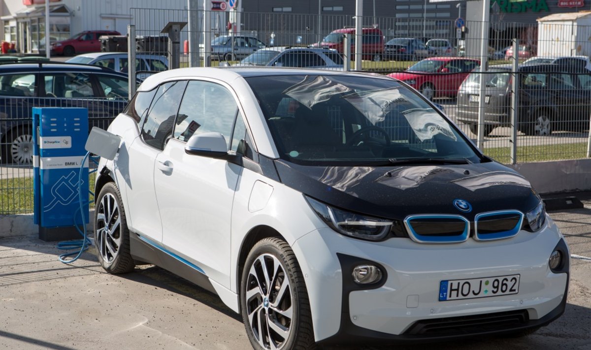 BMW i3