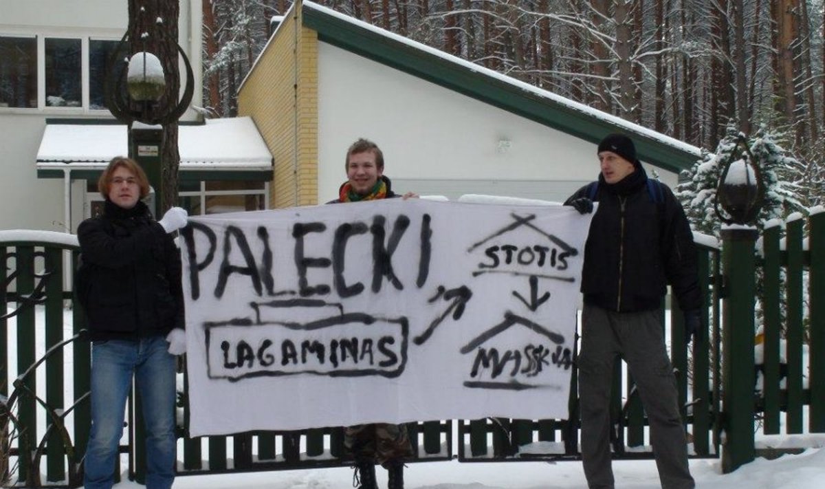 Tautininkų mitingas prieš A.Paleckį (Tautininų sąjungos nuotr.)