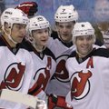 „Devils“ su D. Zubrumi pralaimėjo NHL pirmenybių autsaideriams