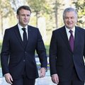 Macronas istoriniu vizitu Uzbekistane skatina Prancūzijos įsitraukimą
