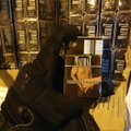 Muitininkai sulaikė į Čekiją kanceliarines prekes vežusį vilkiką – viduje rasta 2 mln. eurų vertės cigarečių kontrabanda