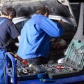 Paklausiausi mokslai profesinėse mokyklose: automobilių mechaniko, apdailininko ir kirpėjo