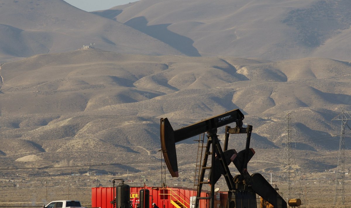 Skalūnų dujos, nafta
