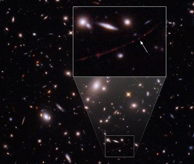 Tolimiausia žvaigždė Earendelis, matoma gravitacinio lęšiavimo į liniją ištemptame galaktikos atvaizde už spiečiaus. Šaltinis: NASA/ESA/Brian Welch (JHU)/Dan Coe (STScI)/Alyssa Pagan (STScI)