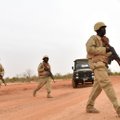 Burkina Fase sprogus pakelės bombai žuvo penki kariai