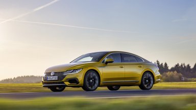 „Volkswagen Arteon“ testas: pagaliau – ir praktiška, ir efektinga