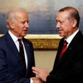 Iškart po inauguracijos – iššūkis Bidenui: Turkija pareiškė apie derybas su Maskva