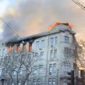Odesoje per didelį gaisrą kolegijoje žuvo studentė, nukentėjo dešimtys žmonių