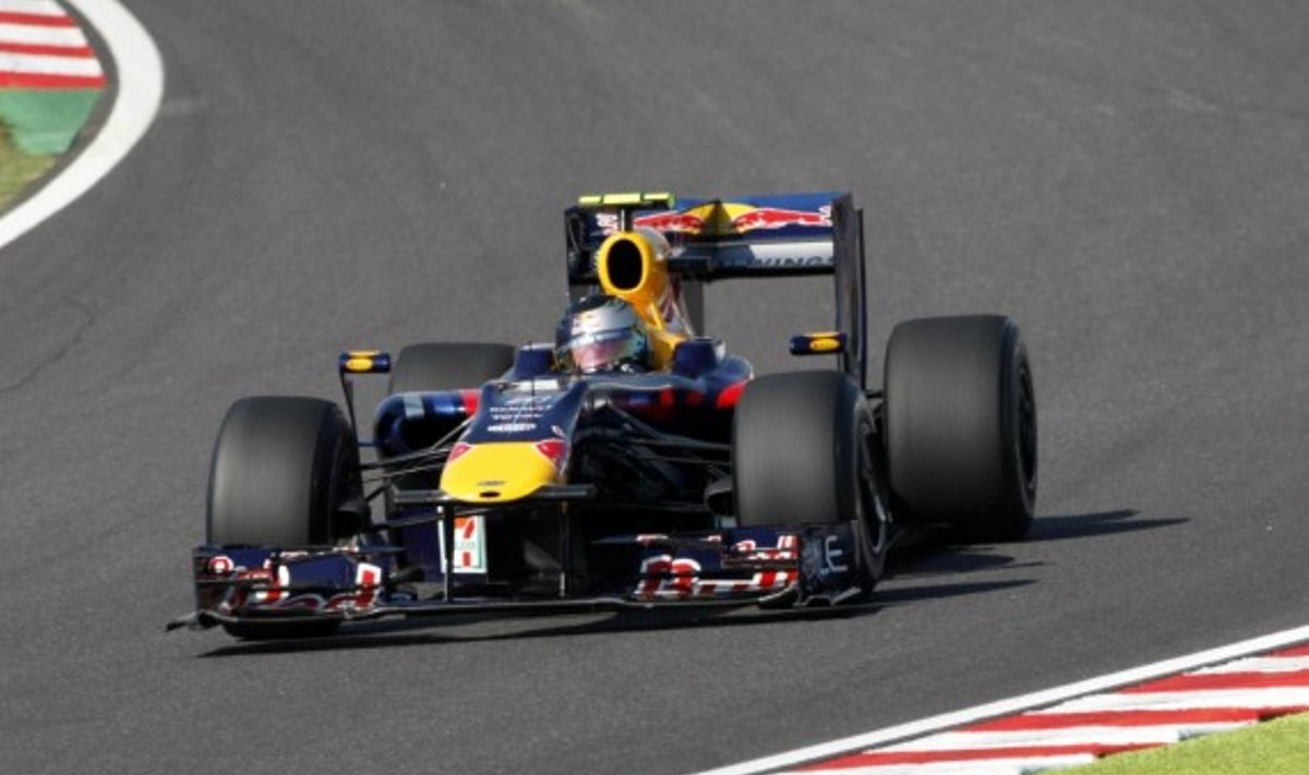 Pernai Kinijoje nugalėjo S.Vettelis ("Red Bull") 