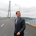 D.Medvedevas atidarė ilgiausią pasaulyje lynų laikomą tiltą