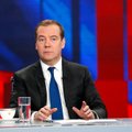 Prisikalbėjo: Medvedevui – kirtis iš „Twitter“