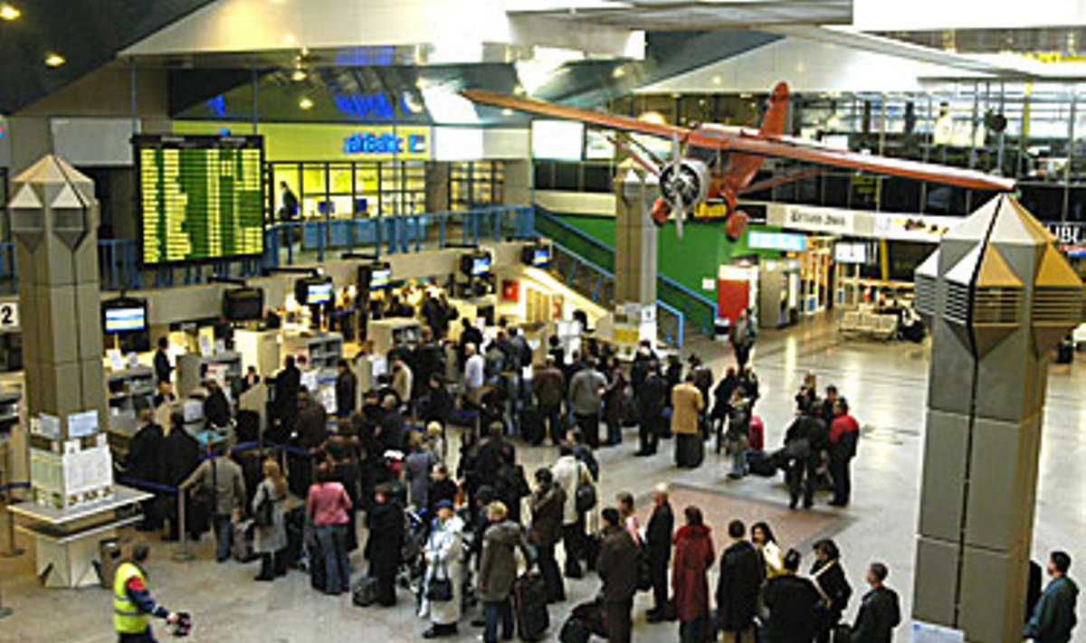 Keleiviai išvykstantys iš Vilniaus oro uosto