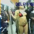 Čilės metro - striptizo šokėjos pasirodymai