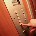 Kaune sugedęs liftas įkalino moterį