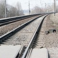 Naktį Šiauliuose traukinys mirtinai sužalojo jaunuolį, įtariama savižudybė