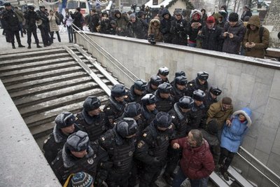 Rusijoje sulaikyta daugiau kaip 30 protestuotojų, minėjusių Konstitucijos dieną