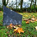 Во Франции осквернили могилы евреев на солдатском кладбище