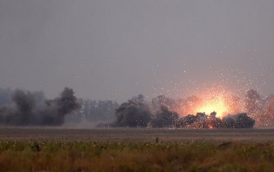 Artilerijos sistemomis apšaudoma zona Rytų Ukrainoje