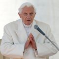 Mirė popiežius Benediktas XVI: jo gyvenimo akimirkos užfiksuotos vaizdo kamerų