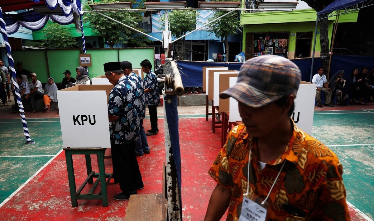 Indonezijoje vyksta prezidento ir parlamento rinkimai