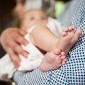 Pagimdžiusi sūnų, po mėnesio moteris susilaukė dar dviejų kūdikių: gydytojai paaiškino, kaip taip įmanoma